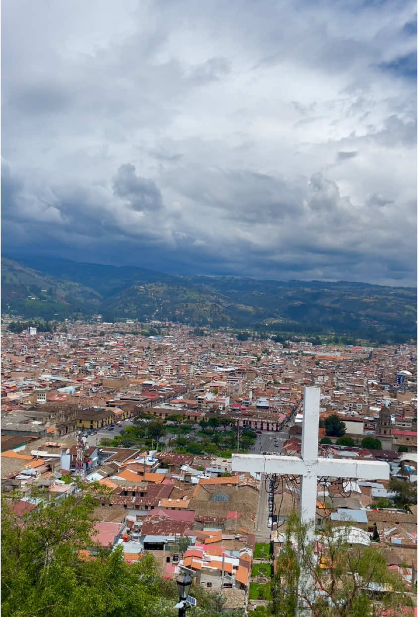 📍Cerro Santa Apolonia-Cajamarca 🎭🍃❤️ . . . #cajamarca_perú🇵🇪 #cajamarca #cerrosantaapolonia #carnavales2025 #carnavalcajamarquino