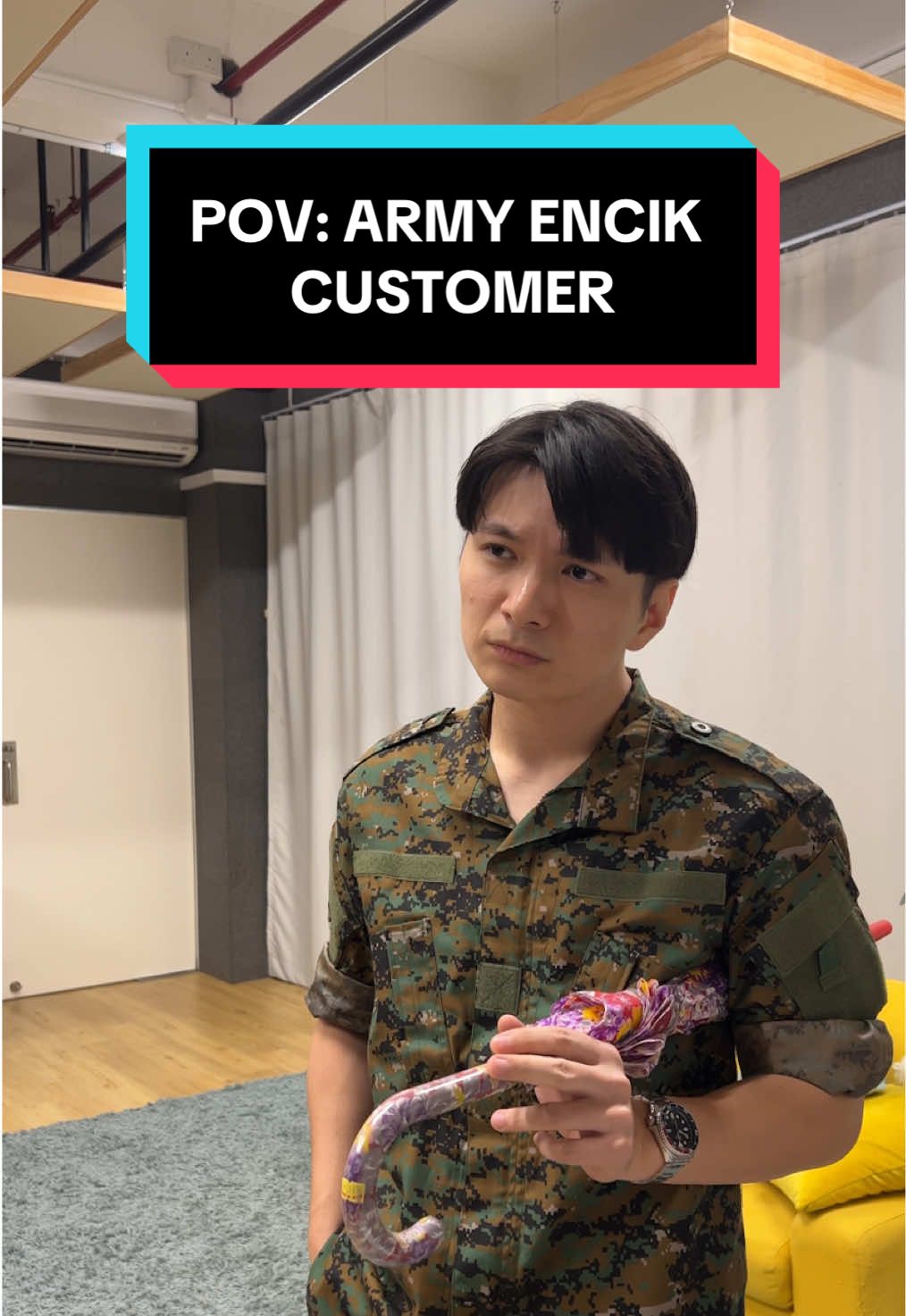 Every F&B service staff’s worst nightmare.  #TSLmao #singaporearmy #customerservice 