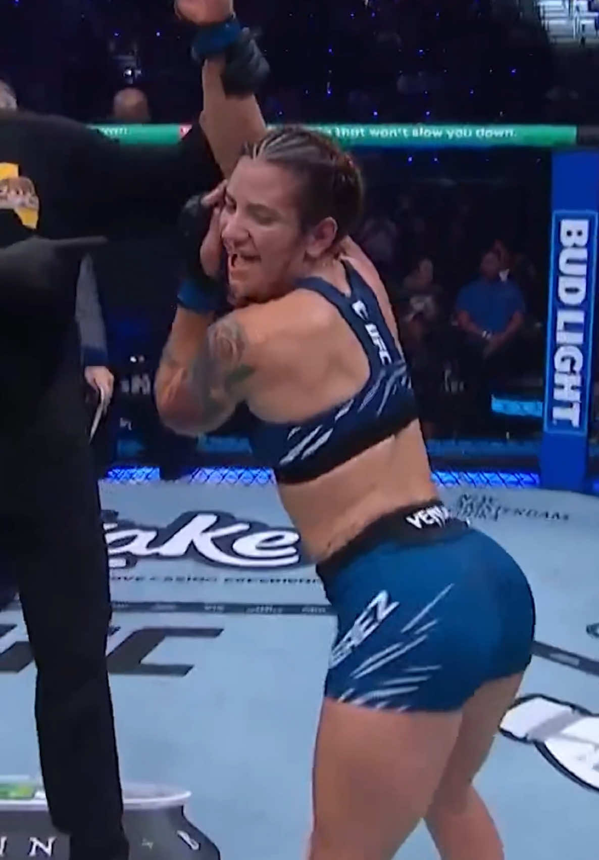 #mma #UFC #fyp #ailinperez #twerk #dance #cake #danawhite #joerogan #shake 
