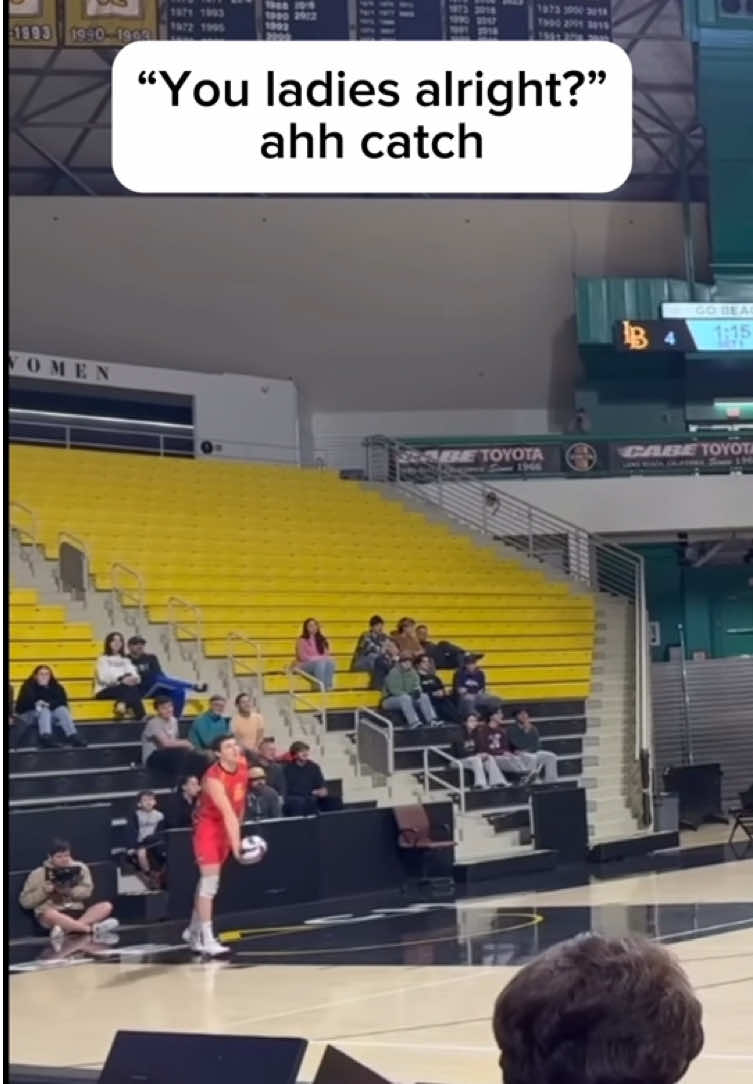 Bro did not save nobody 🤣#volleyball #haikyuu #beachvolleyball #basketball #viral 