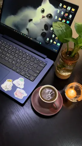 هلا بالخميس#خميسكم_فله #الخميس_الونيس🎶🎻 #صباحكم_سعادهـ🌸🍃 #يسعدلي__اوقاتڪۘم #الخميس_الونيس😜🤪😂😂 #الخميس #قهوتي #your_coffee #يومياتي #صباحات #صباحات #goodmorning #دوام #دوامات 