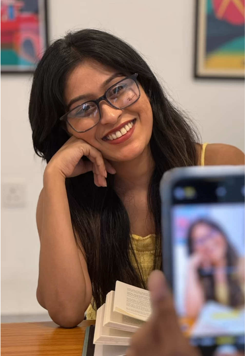Legend says her friends turned into paparazzi the moment she put on those glasses 😂 #visioncare #eyewear #sunglasses #eyeglassesfashion #fy #fyp 
