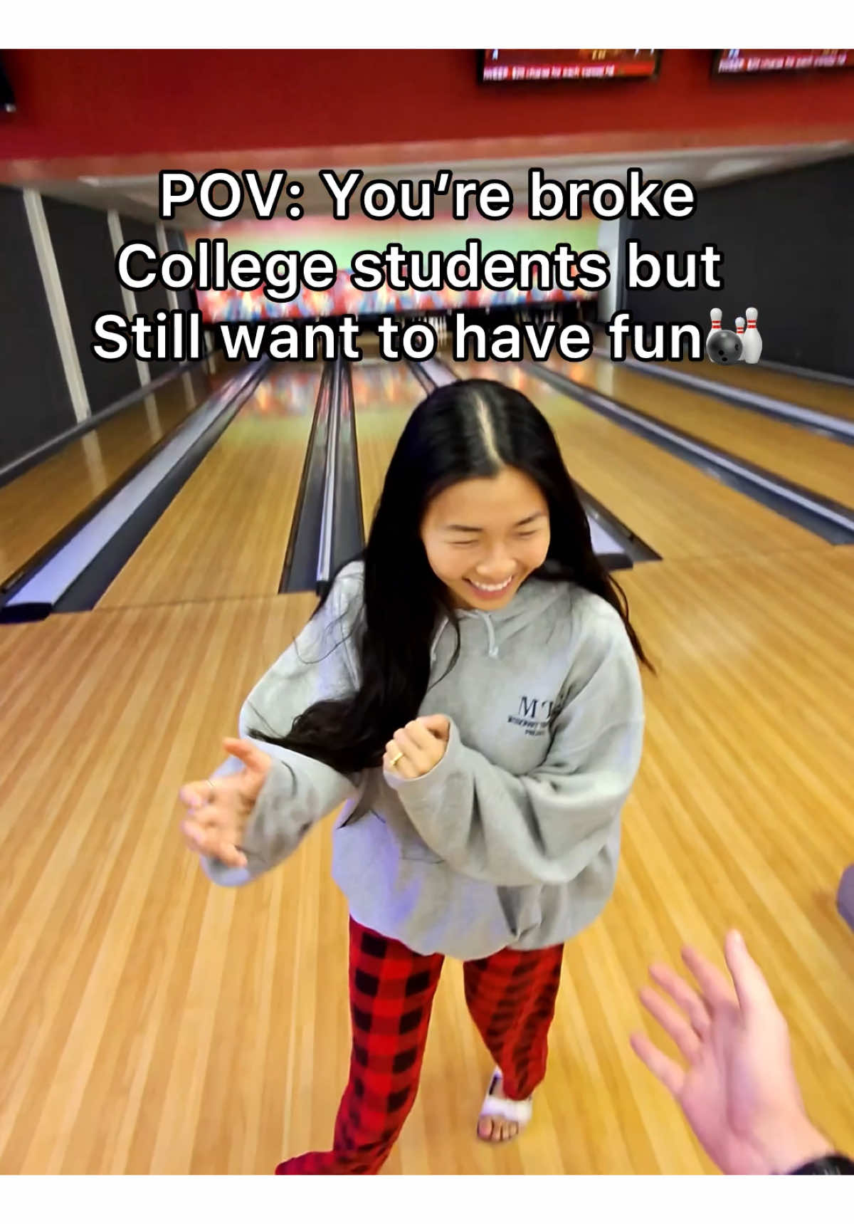 This was a couple weeks back… I just haven’t had the energy to make new content since Mr. Bing Bing passed. 🐱 #pov #bowlingdate #brokecollegestudent 