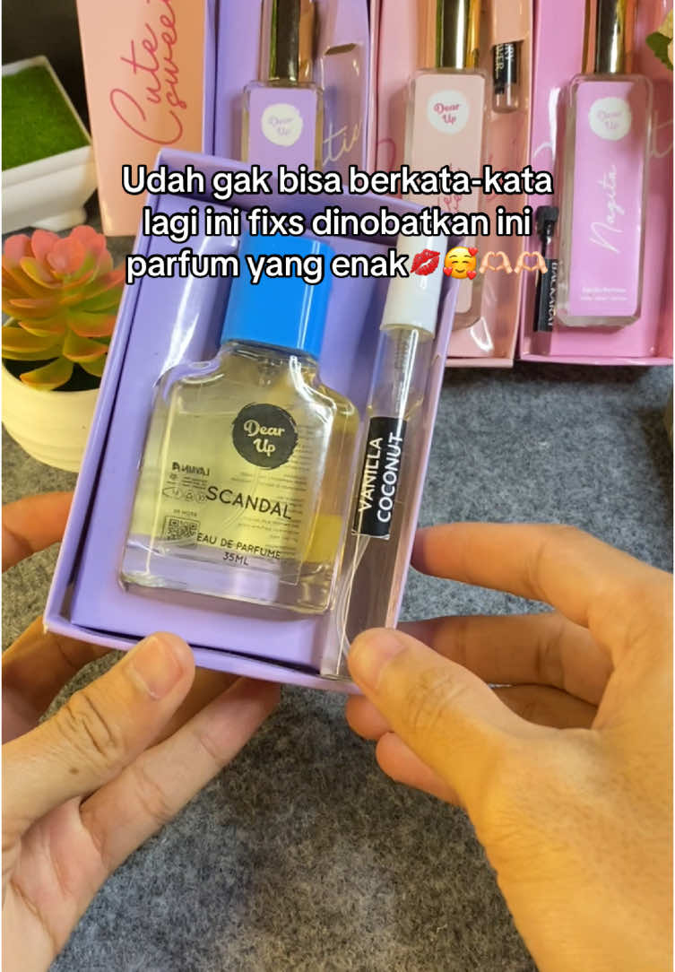 Kalian wajib punya💋💋💋💋🥰#parfum #parfumtiktok #parfumviral #parfumereccomended #parfummurah 