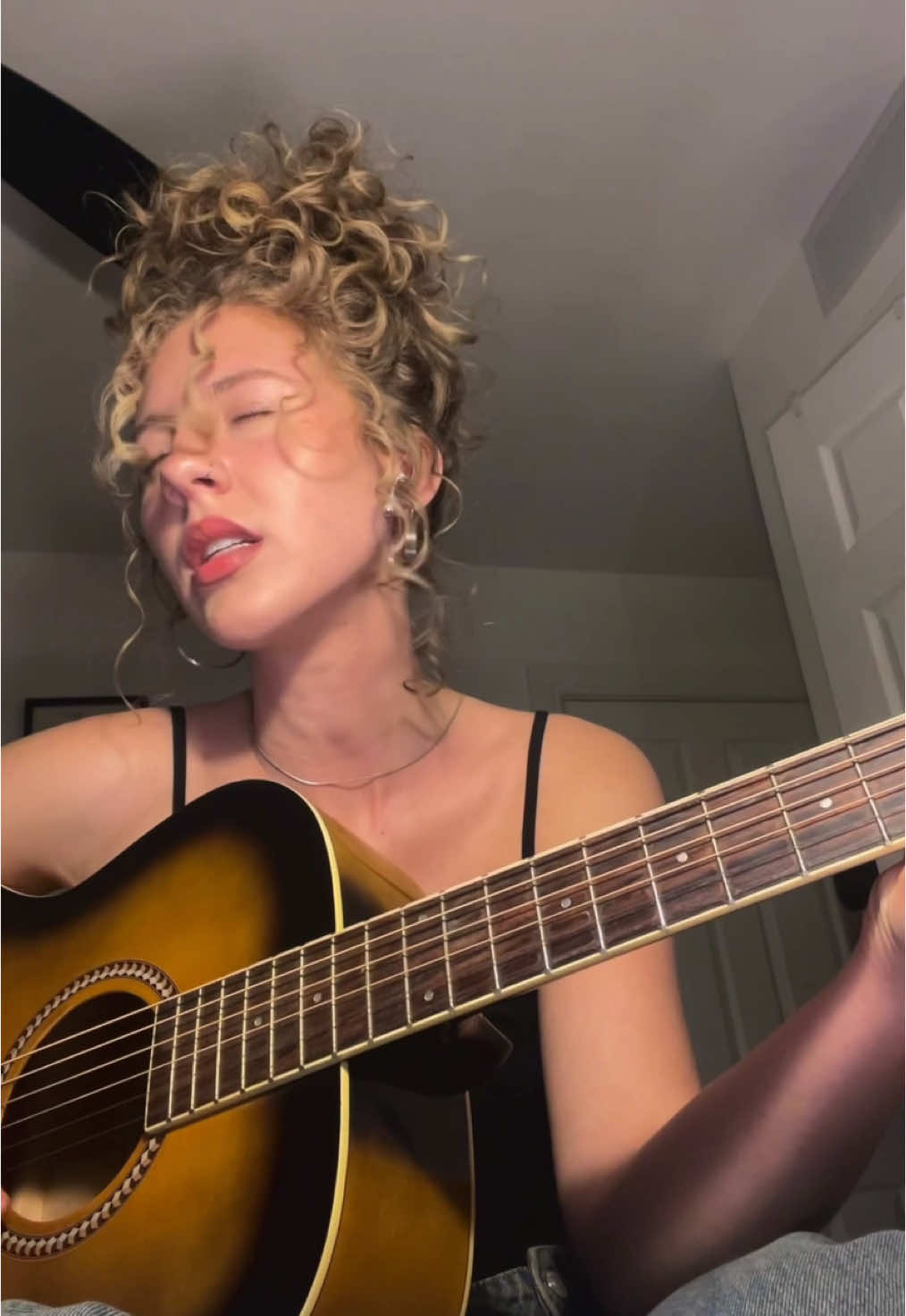 my accomplishments for today were 3 naps + this                                                                                                     #fyp #covers #newartist #zachbryan #country #folk #acoustic #iremembereverything 