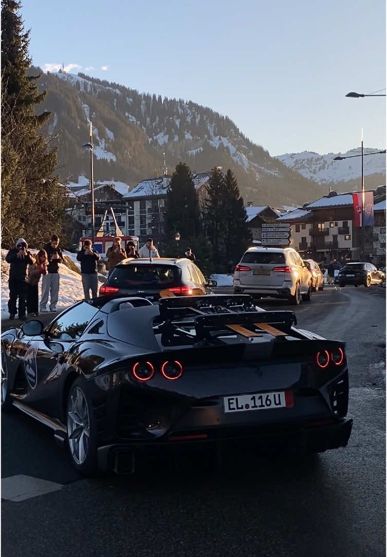 🤩 #ferrari #812 #megeve #luxury #car #viral #fyp #supercar 