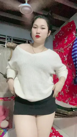 បើល្អម្លឹងៗស្រលាញ់អត់😍