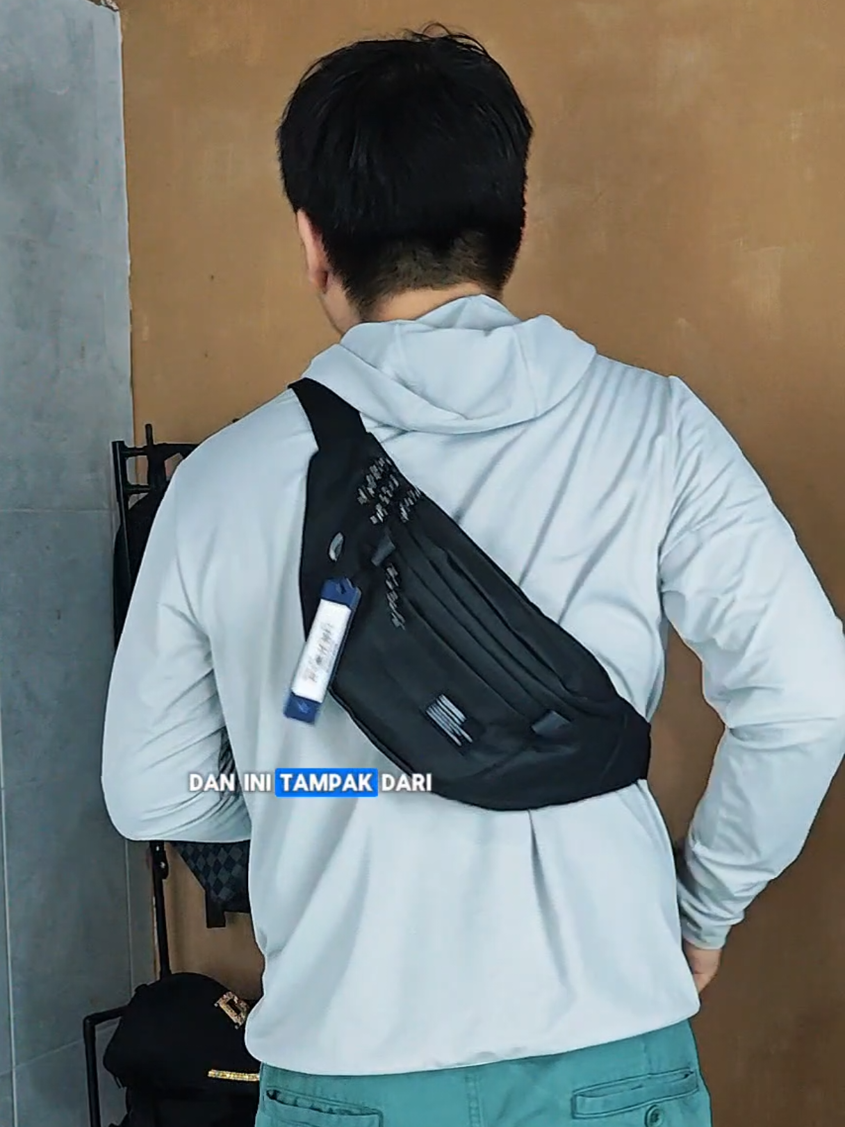 Tas pinggang selempang pria waterproof #taspria #taspriakeren #taspriaterbaru2025 #tascowok #taspinggangpria #tasdada #tasselempangpria 