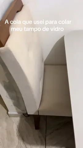 Como fixei o tampo de vidro da minha mesa #morandosozinha #vairalvideo #mesa #fyp 