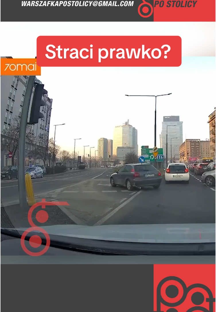 Kierowca Audi wymija korek jadąc pod prąd na oczach policji. Prawo jazdy do likwidacji? #warszafkapostolicy #prawojazdy #waszefilmy #prawojazdywchipsach #warszawa 