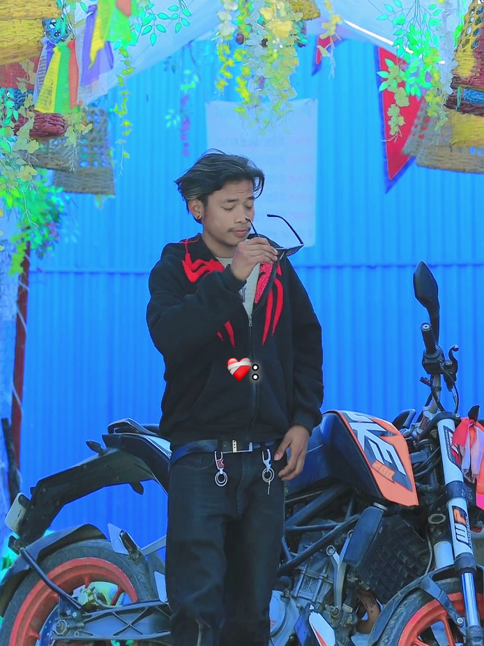 ❤️‍🩹: #🥲😊 #sadstory #keppsupporting #falcon_photographer⚔️🇳🇵📸 #fypシ #treandingvideo #tulsipur_dang #Om_shanti_skate_park #vairalvideo #❤️‍ 🩹