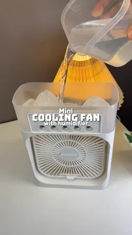 Mini cooling fan with humidifier! #minicoolingfan #coolingfan #electricfan #humidifierfan #humidifier #portablefan #aircooler 