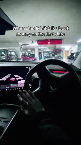 When she didn’t talk about money on the first date