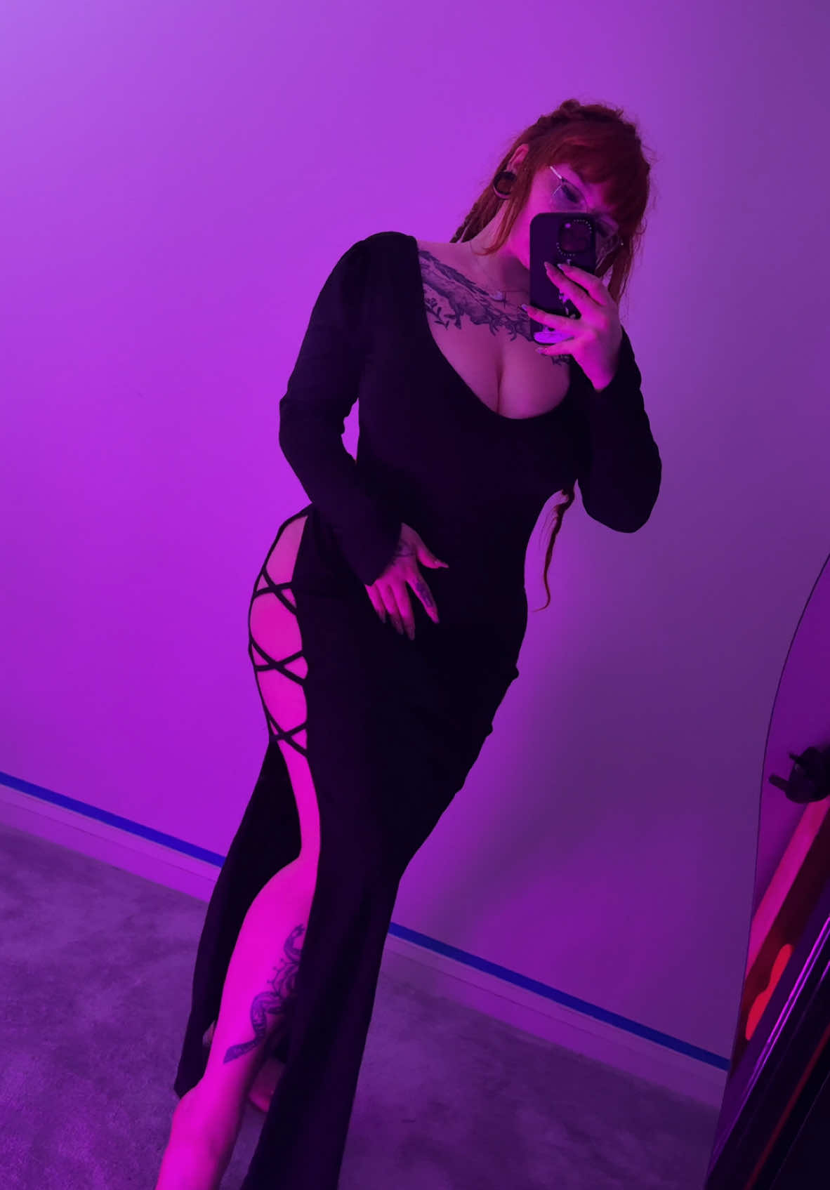 the hipssss it’s been over a year since i last wore this  #alternative #altgirl #tattoos #redhead #alternativegirl #alttiktok #curvy #goth #fyp 