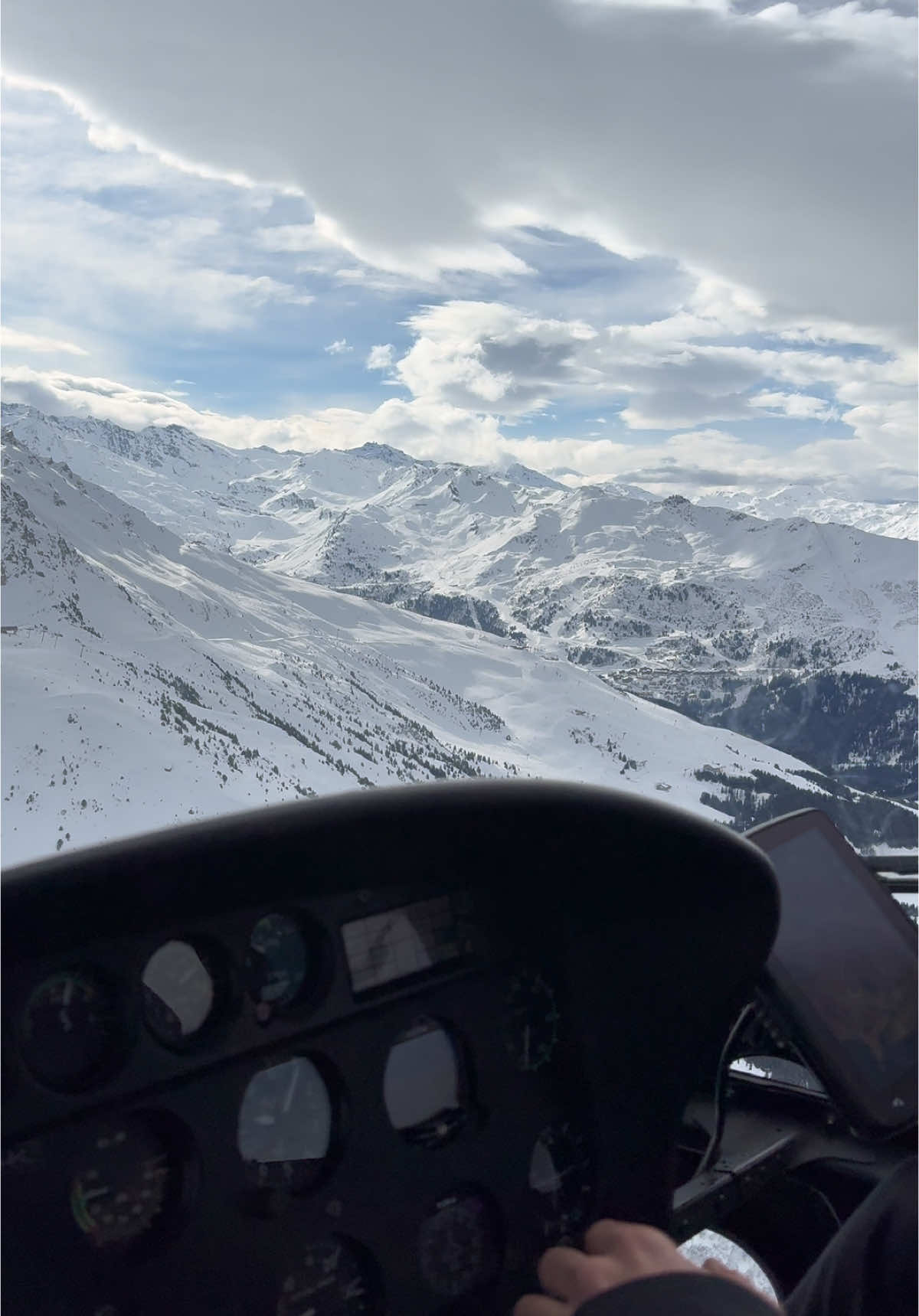 #helicopter #mountain #snow #view #courchevel #fyp 