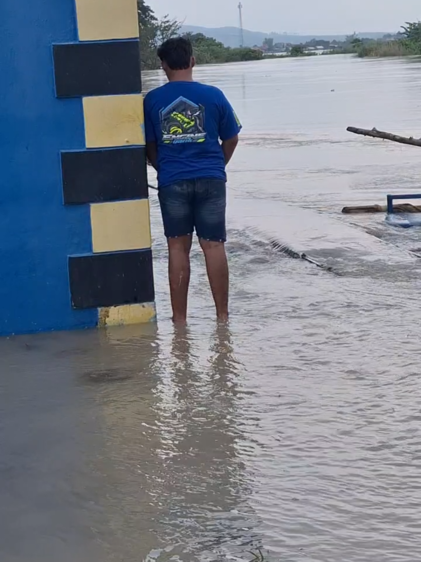 o lha mbok uyohi makane ora asatasat🥱 #fyp #foryoupage #banjir #kudus 