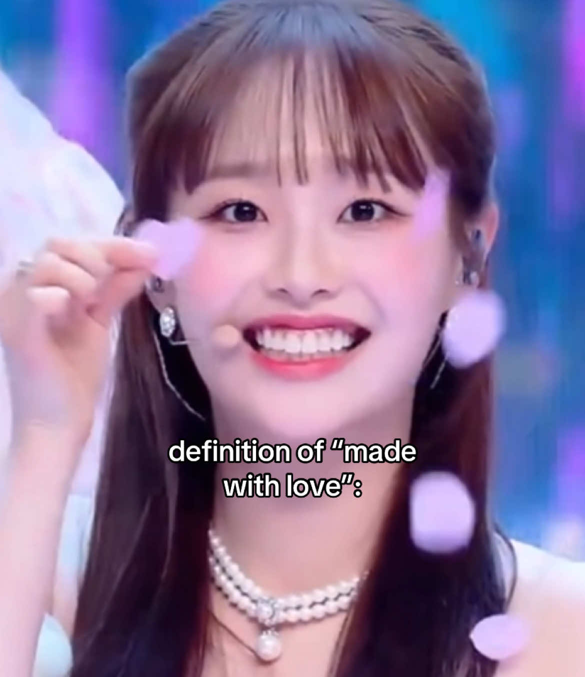 how could anyone ever call this girl abusive #fyp #kpop #kpopfyp #chuu #loona #viral #cute #loossemble #artms #yves #orbit #chuuves 