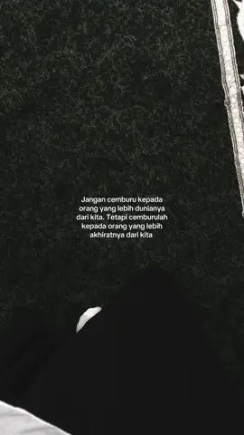 Muhasabah diri 🥹❤️‍🩹 #fypage #reminderquotes #pemudaakhirzaman #istiqomahbersama #selfreminder #islamicreminder #motivation 