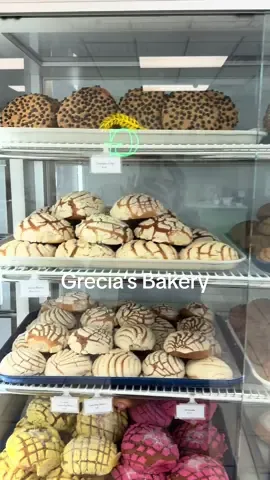 If you live outside of Chicago you know how difficult it is to find a panaderia. This is our not so hidden gem located in Summit. #bakery #greciasbakery #chicago #food #summit #illinois #fyp #foryoupage 