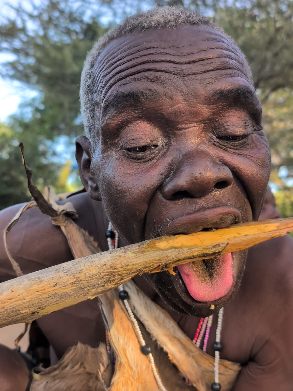 Wow 😲😋😳 This is mostly delicious food Hadza cooks middle of nowhere ‼️😋‼️#village #hadzabetribe #africa #uktiktok #usa🇺🇸 #FoodLover 