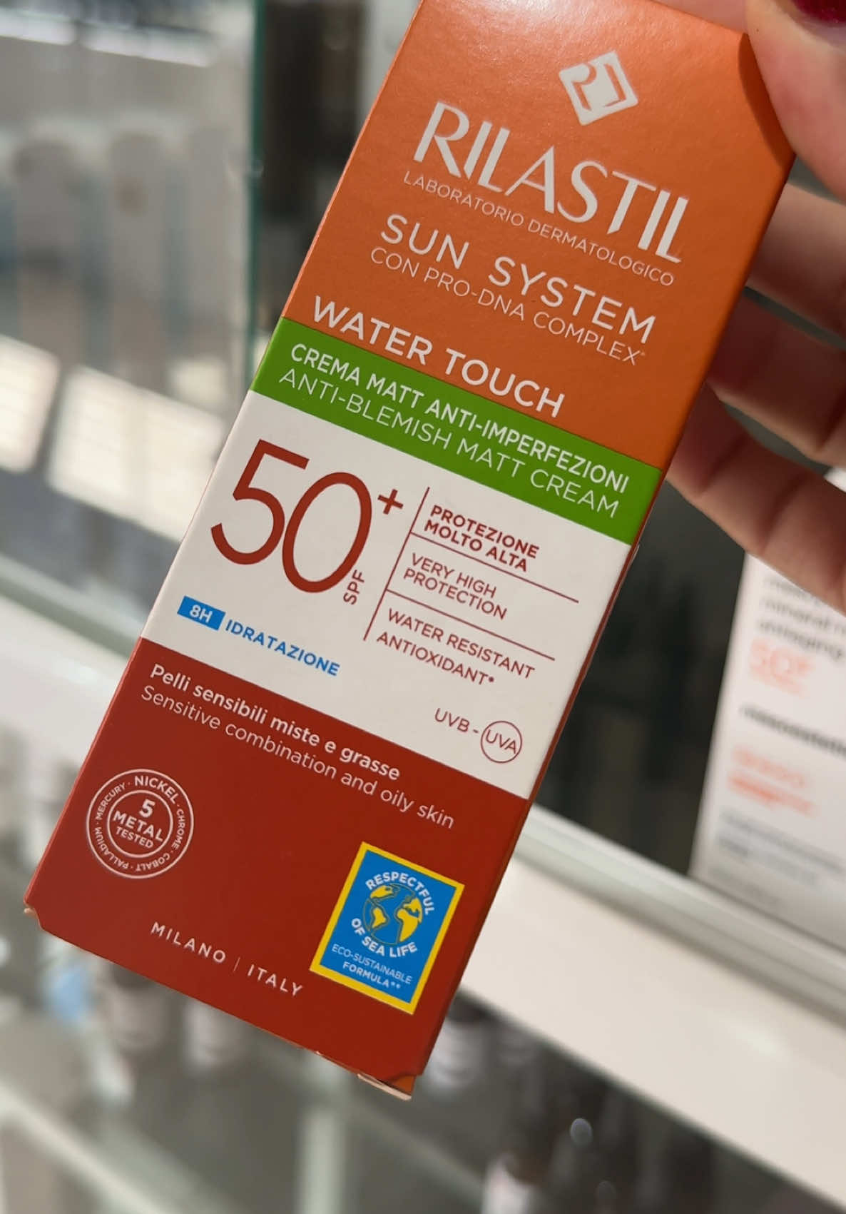 Probando nuevo protector solar para pieles grasas 🦠🧪✨✨ #RILASTIL #protectorsolar #skincare #review 