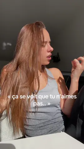 En même temps le café c’est la vie. Es-tu plus important ? Hm. 