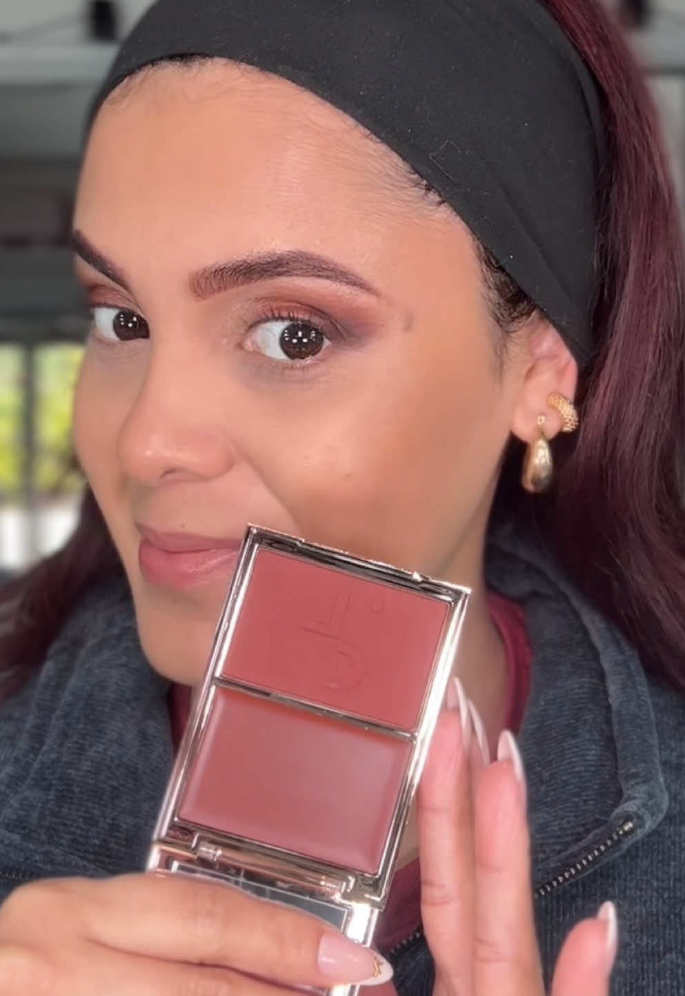 I love me a good blush New @Patrick Ta Beauty duo blush she knows who she is @patrick ta #creatorsearchinsights #patricktabeauty #patrickta #makeup #makeuptransformation #blushtrend #blush #blushtutorial 