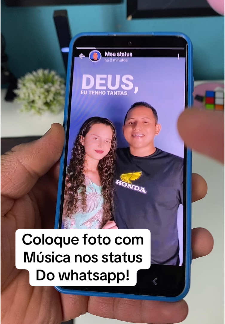 Como colocar foto com música nos seus status do #whatsapptips #status #fotos #musica #fotocommusica #truques 