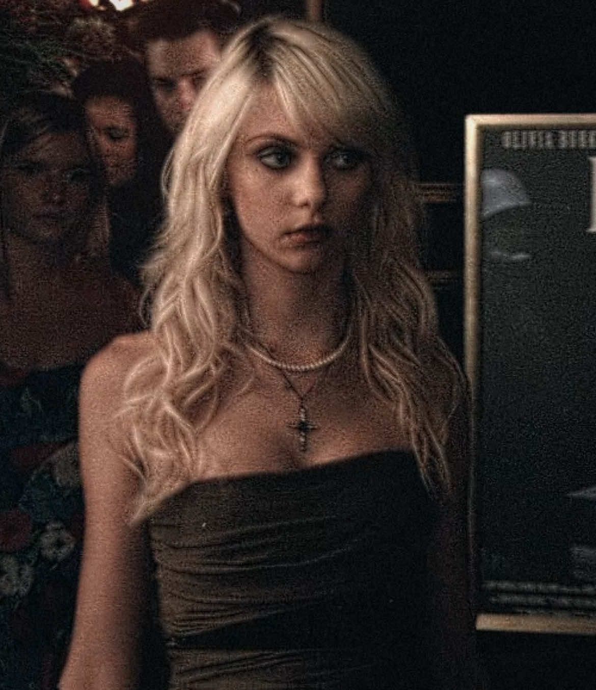 little j.             // cc mhd // scp pe7 #fyp #foryou #fy #jennyhumphrey #jennyhumphreyedit #taylormomsen #taylormomsenedit #gossipgirl #gossipgirledit #viral #goviral #trending #blowup #xybza #ae #aftereffects 