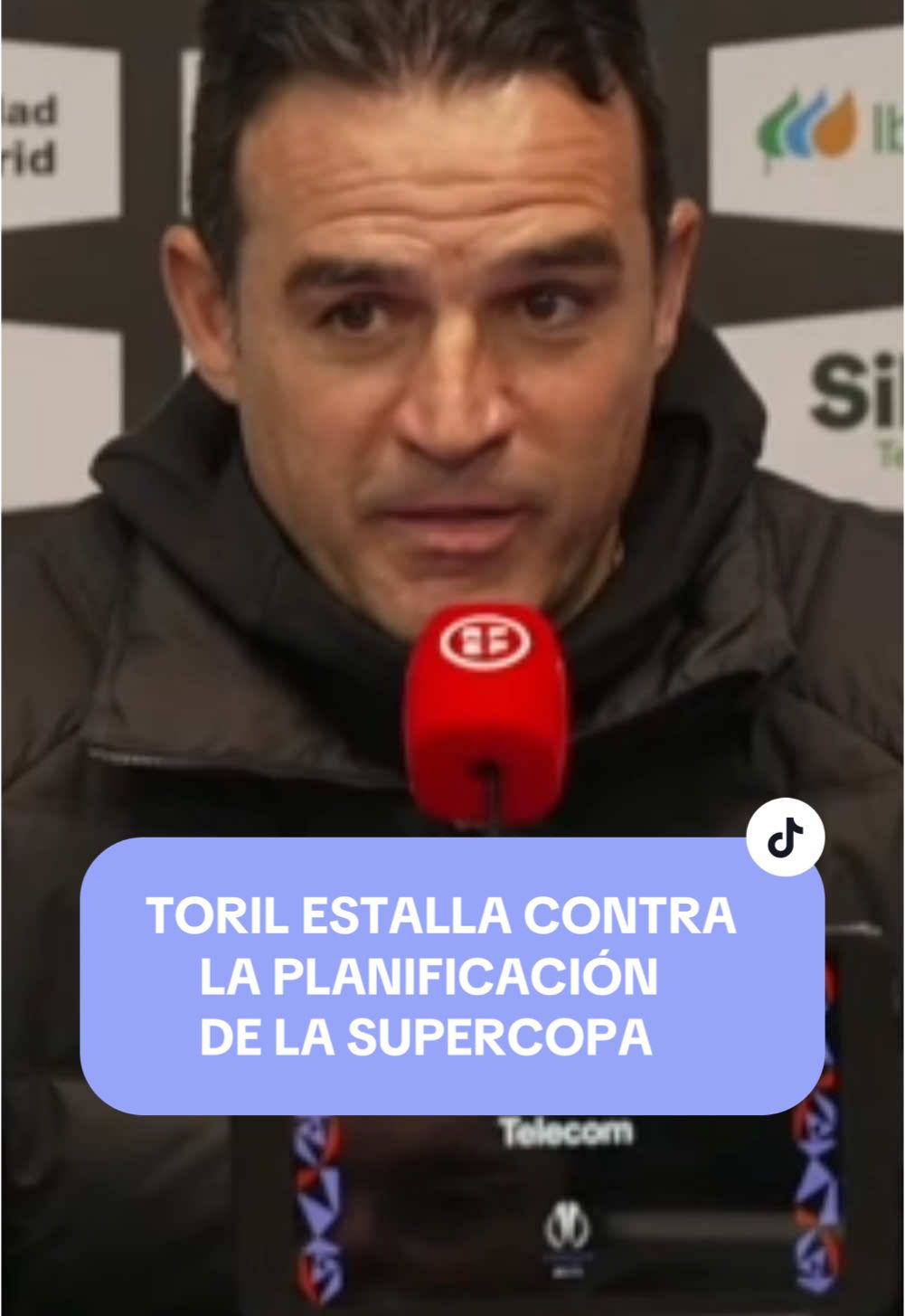 🗣️ Toril estalla contra la planificación de la Supercopa.  El entrenador del Real Madrid se mostró muy molesto en rueda de prensa por los días descanso que tiene un equipo con respecto al otro.  💬 