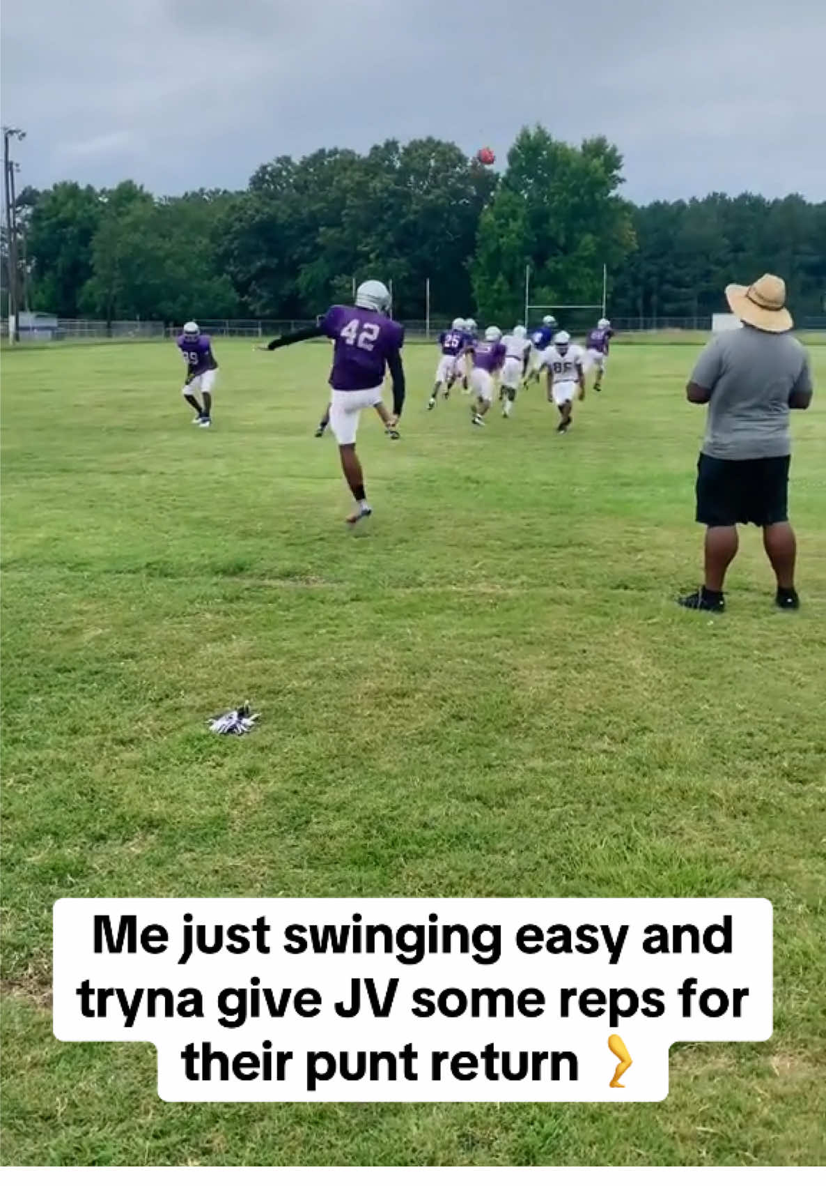 Bro has a BOOT on him 😱🔥  (via 843.._..aj/TT) #football #punt #kicker #kick #boot #puntreturn #athlete #highschoolfootball #highschoolsports #sports #leg 