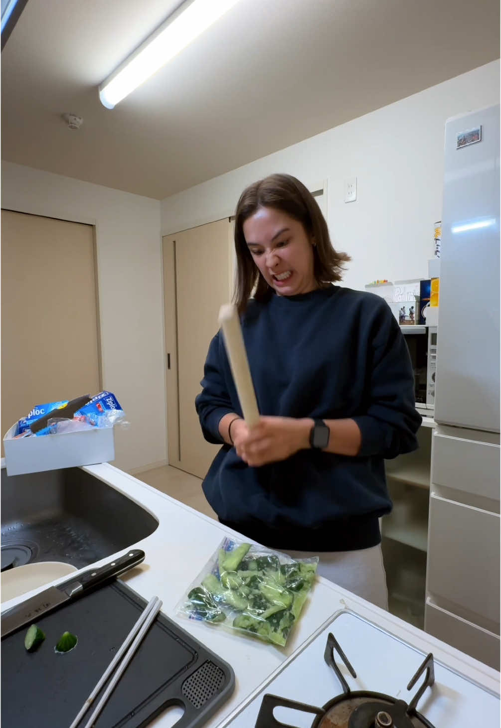 Watch this American make an easy Japanese dinner 😂 I recently discovered you can make pretty easy one pot Japanese dishes using your rice cooker so I gave it a try and well.. I definitely added a little too much salt but besides that I think it’s a win!! :)  2025 the year of experimenting with cooking 😋👩‍🍳 #japanese #japanfood #japanesefood #cooking #japaneseculture #onepot #tokyo 