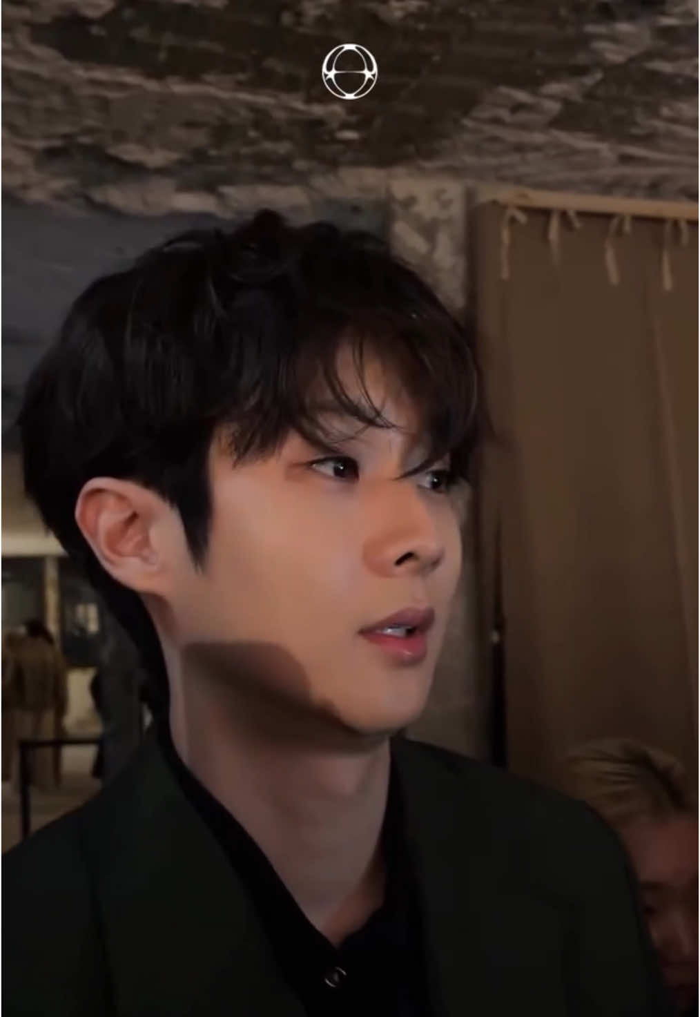 내가 좋아하는 아미 우시기💁🏻‍♀️ᩚ   내 첫사랑은 최우식 너야🙂 ⠀ #최우식 #choiwooshik #チェウシク #崔宇植 #amiparis #fyp #추천 #멜로무비 @HelloWooshik 