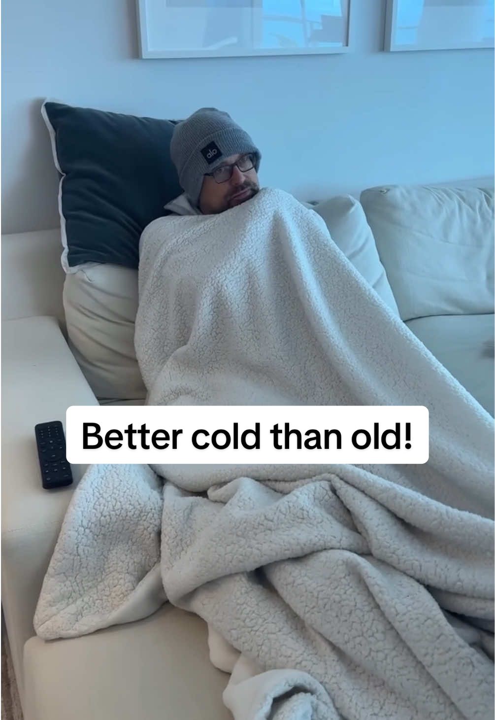 better cold than old! . #filler #fillers #botox #dysport #winter #beauty #skin #skincare #skincarecomedy #comedy #comedian #funny #humor #viral #viralvideos #couplegoals #couplecomedy #funnyvideos #injectorhumor 