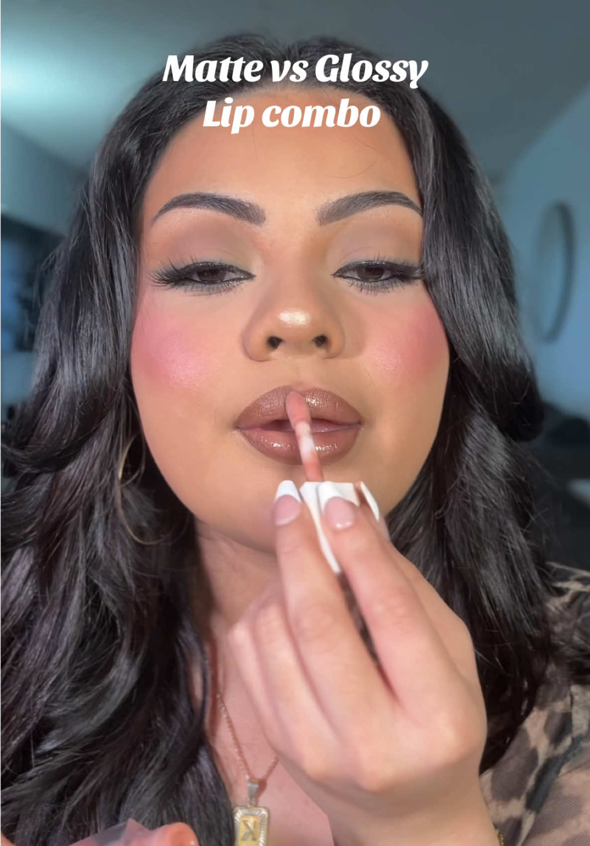 The perfect warm peachy brown lip combo! 😍😍 What looks best matte or glossy?  Let me know in the comments. 🥰 @Anastasia Beverly Hills  @Laura Mercier  @OFRA Cosmetics, LLC  #lipcombo#makeup#gloss #mattelipstick 