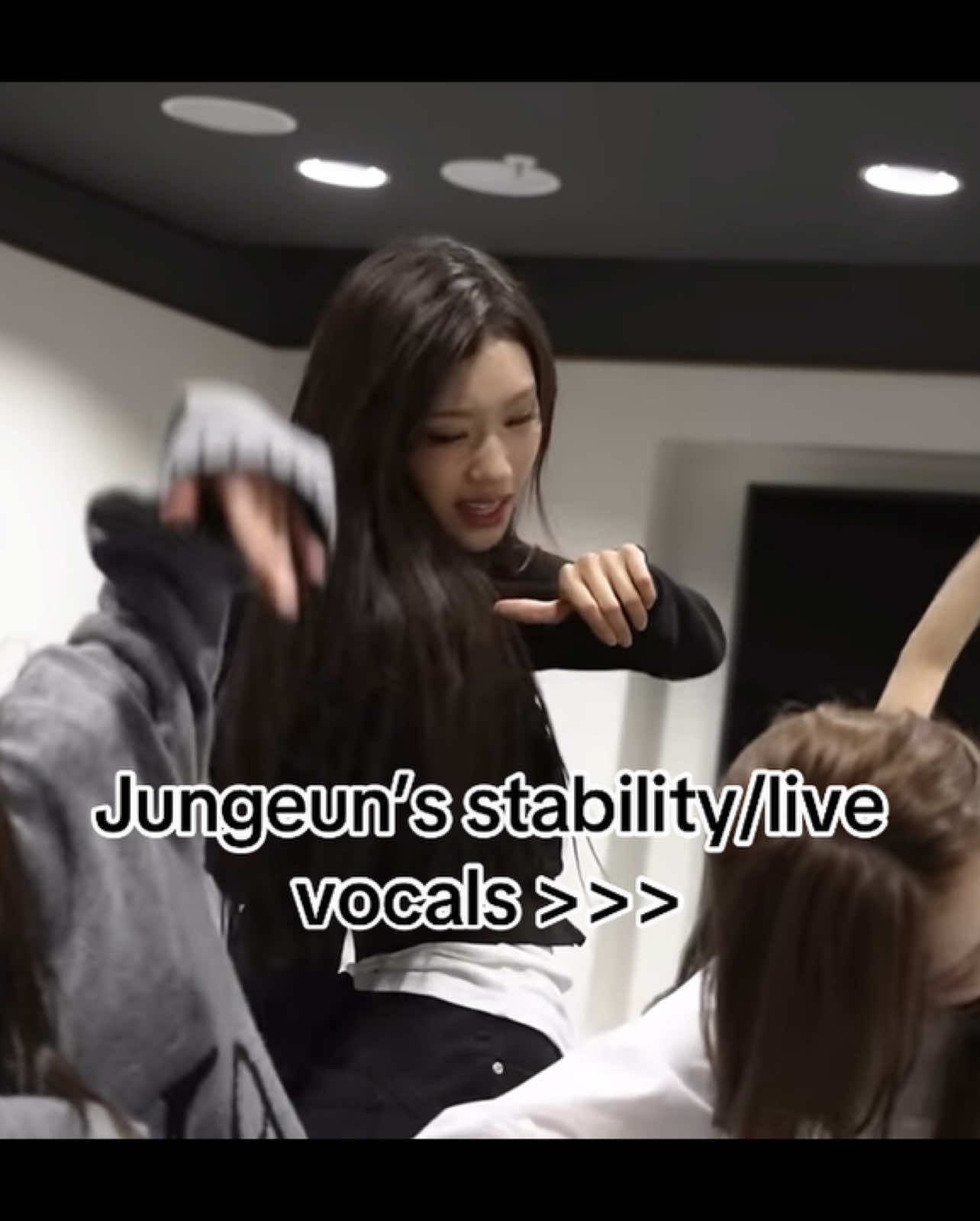 Im so impressed with her every single day…i wish they would showcase how stable and amazing she is!!! #izna #choijungeun #jungeun #kpop #kpopfyp #mai #jeemin #jiyoon #koko #sarang #saebi #kpopfypシ 