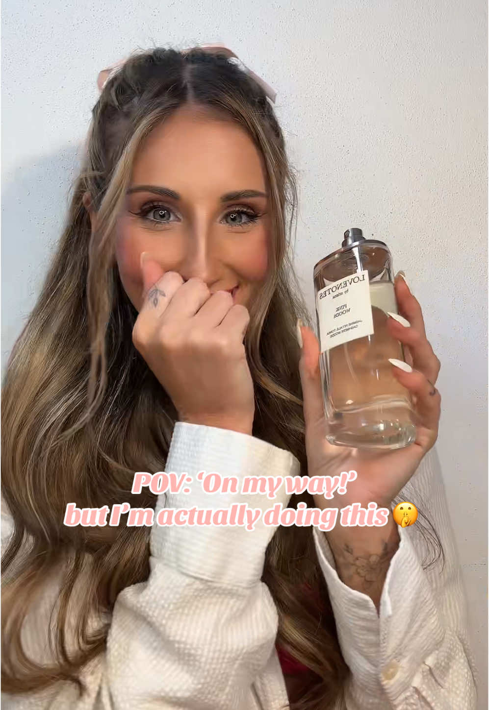 Trying to choose what @arianagrande fragrance to wear everyday 😆 #fragrances #perfumes #arianagrande #perfumereview #perfumecollection #cloudpink #arianagrandefragrance #lovenotes #perfumetiktok #beautycommunity 