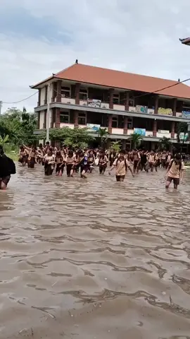 mih Bhatara#bali #banjir #mihbhatara #denpasar #hariini #zxycba #fypage #4you 