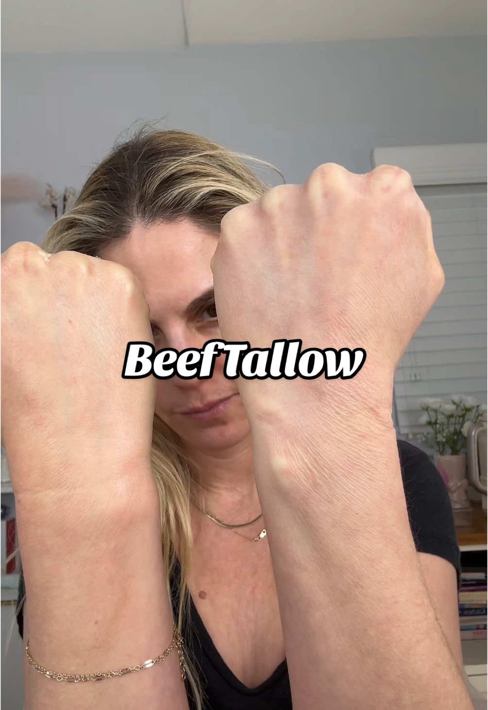 Replying to @bella Beef Tallow is having such a moment right now. Here are all Ingredients! #beeftallow #moisturizer #skin #skincare #viralskincare  #beeftallowskincare #moisturizer #antiaging #acne #hydration  #tiktokmademebuyit #ttshop 