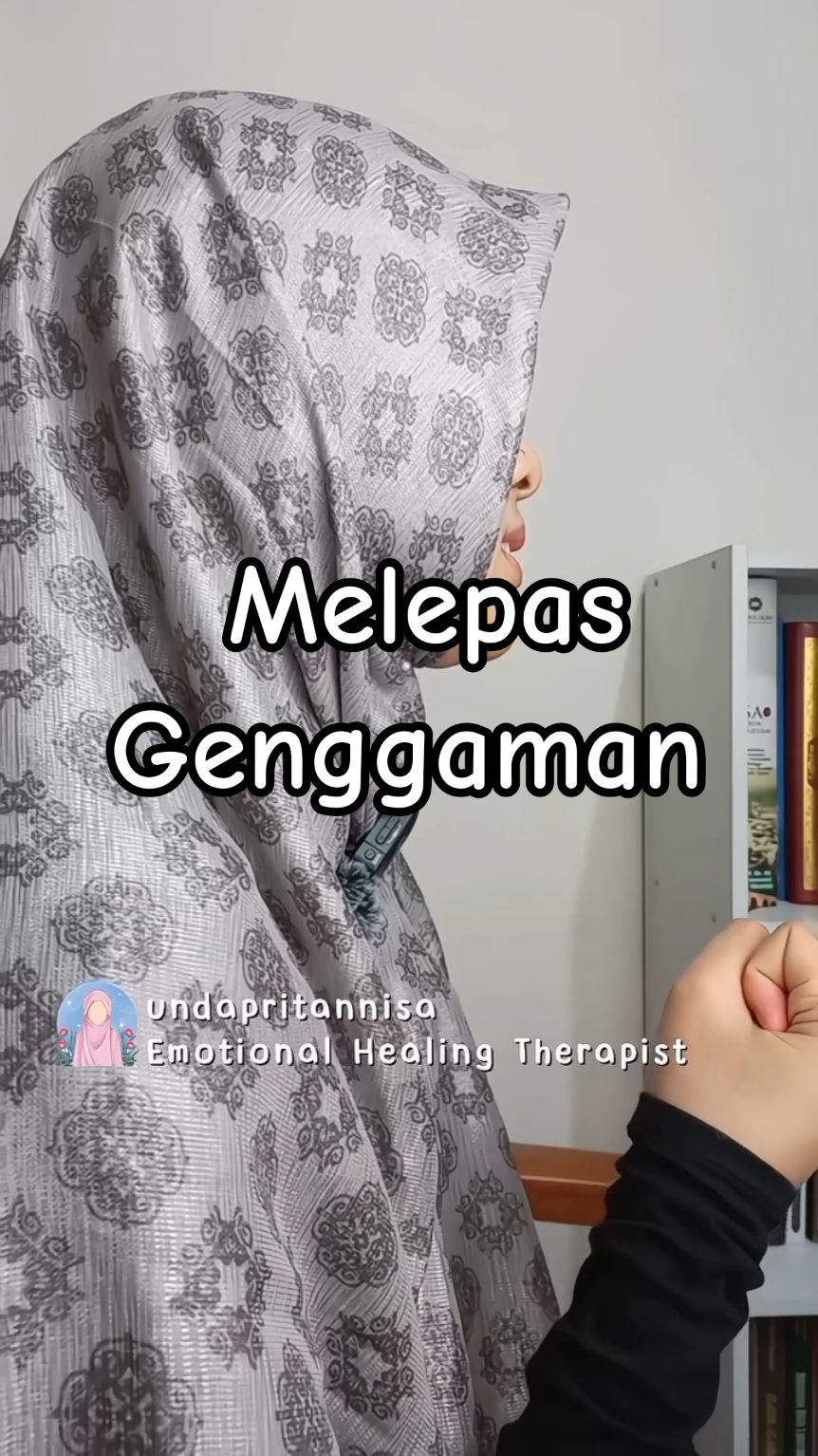 sebenarnya kita nggak pernah memiliki apa-apa, karena semua miliknya Allah.. #undapritannisa #HealingJourney #healingformom #terapiemosi #kelashealing #perjalananhealing #healingclass #kajianhealing #HealingMuslimah #HealingProcess #emotionaltherapy #emotionalhealing #melepaskan 