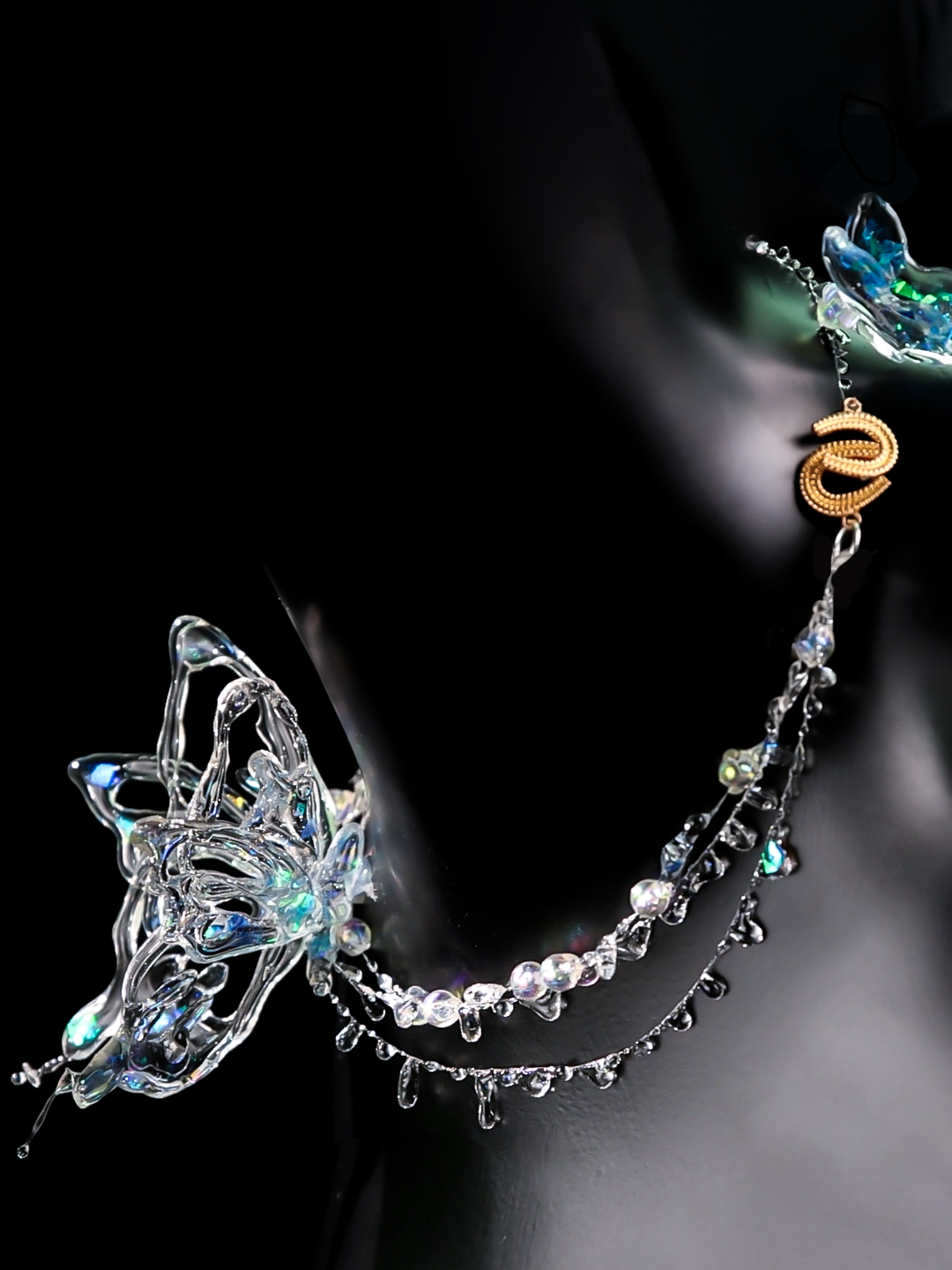 The UV resin with high transparency, strong hardness, and resistance to yellowing is the best choice for making butterfly accessories.#HeyClear #ResinArt #DIY #UVResin#ArtisticJourney