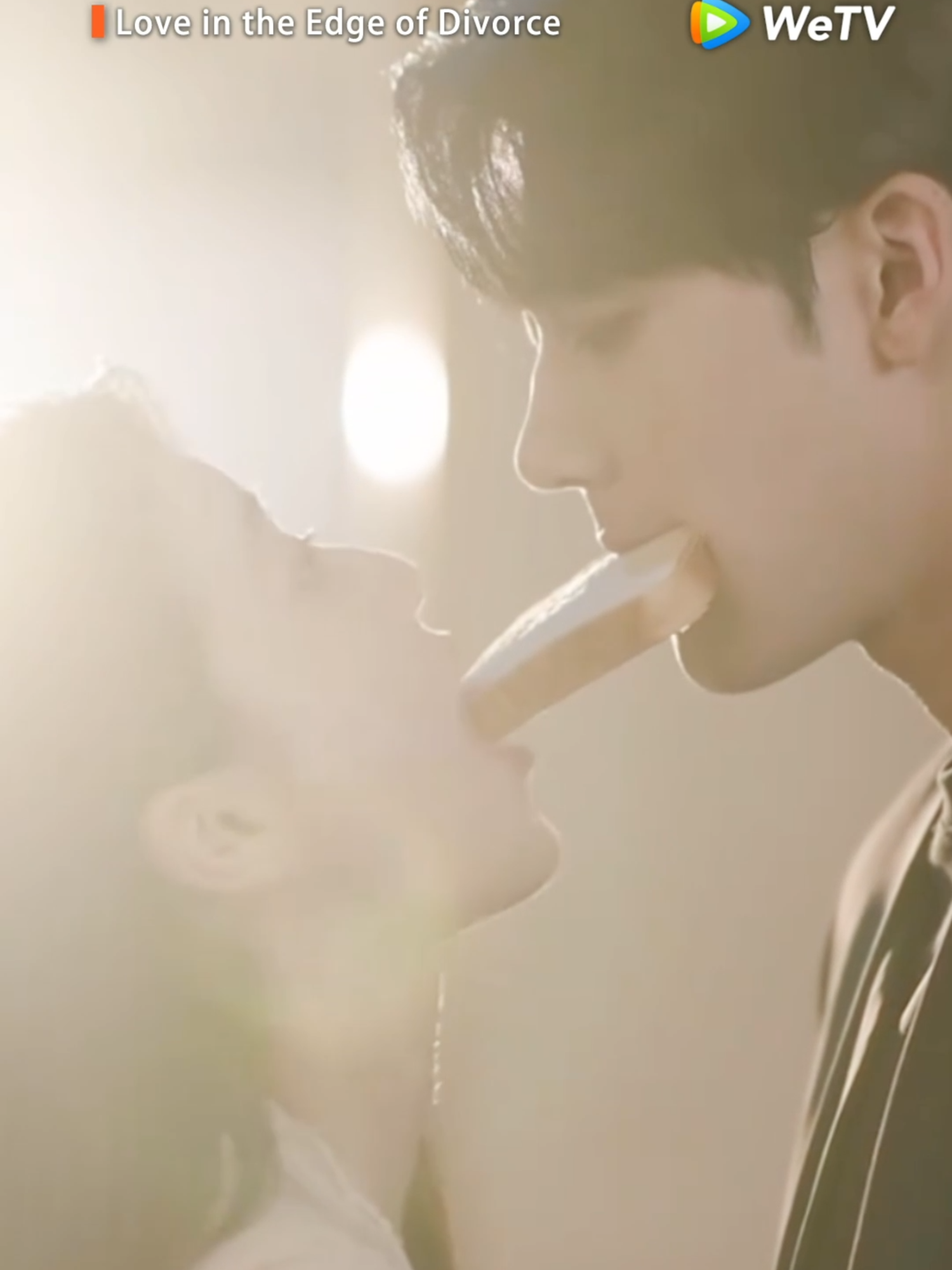 Bread kiss😘 #LoveintheEdgeofDivorce is streaming now on  is streaming now on #WeTV!#chinesedrama#cdramafyp#foryou#fyp