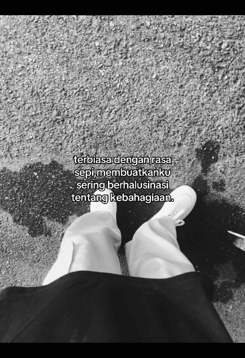 hanya mampu termenung . #berhalusinasi #termenung #kebahagiaan #sepi #sunyi #myself #stress #gakaubrutal🥀 #galaustory #sadstory #sadvibes #idk #4u #fypシ #xybca #xyzabc #xyzbca 