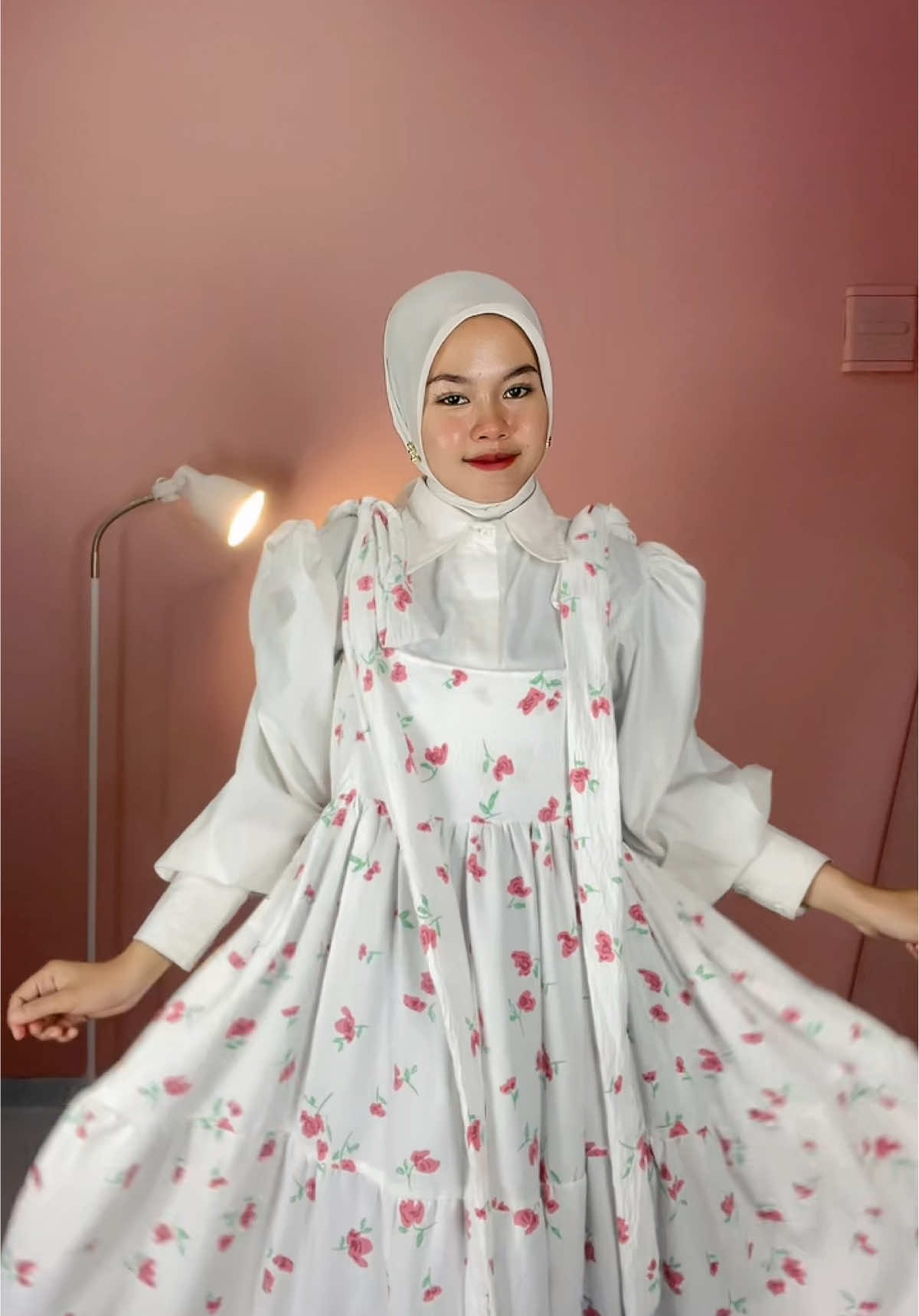 Jangan lupa order fanya overall di live kita yaa😍💕#ootdhijabstyle #overal #overallsoutfits #overalldress #ootdhijab 