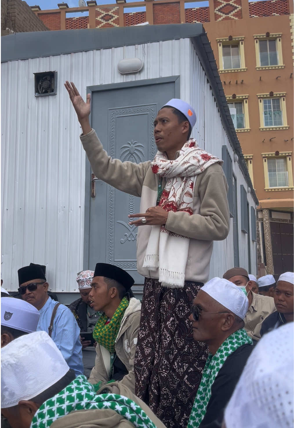 Ziarah Mekkah • Jamaah Umroh Walisongo • Bersama KHR Kholil As’ad Syamsul Arifin • Sejarah Kota Thoif • Masjid Abdullah Bin Abbas • KH Nuriz Zain Tibyan