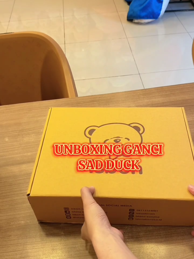 UNBOXING GANCI SAD DUCK 🥰✨💞💫 #isbon #istanaboneka #bonekaviral #isbonpati #istanabonekapati #viral #fyp #kado #bonekalucu #allaboutyou #packingorders #xybca #tiktok #fypシ #bonekamurah #bonekajumbo #bucket #gift #pati #Ramadan #wisuda #graduation #happygraduation #❤️ 