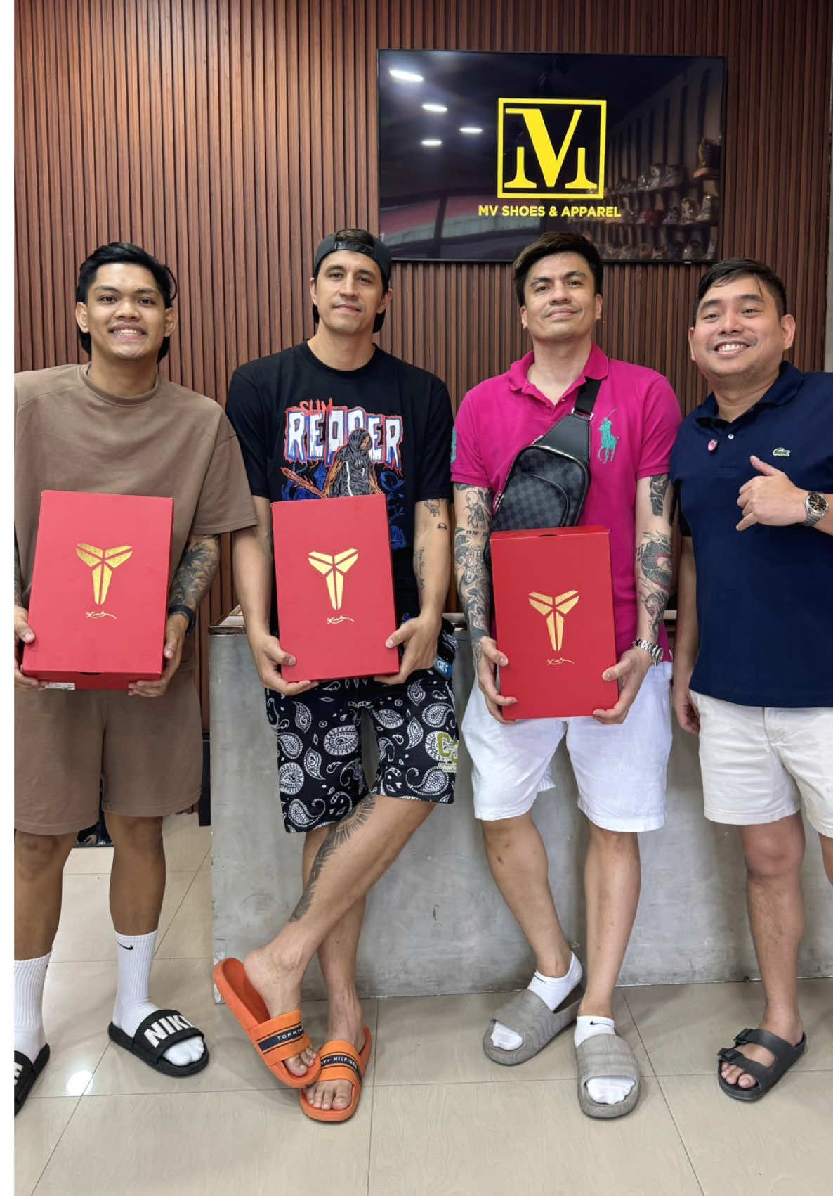 BINIGYAN KAMI NG KOBE SHOES NILA KUYA PING AT KUYA MAK SA MV SHOES & APPAREL! 😍👟❤️‍🔥 #BossJonah #KaBadBoys #BruskoBros #KobeNgPinas #CaptainHook #PinoySakuragi @@marcpingris 