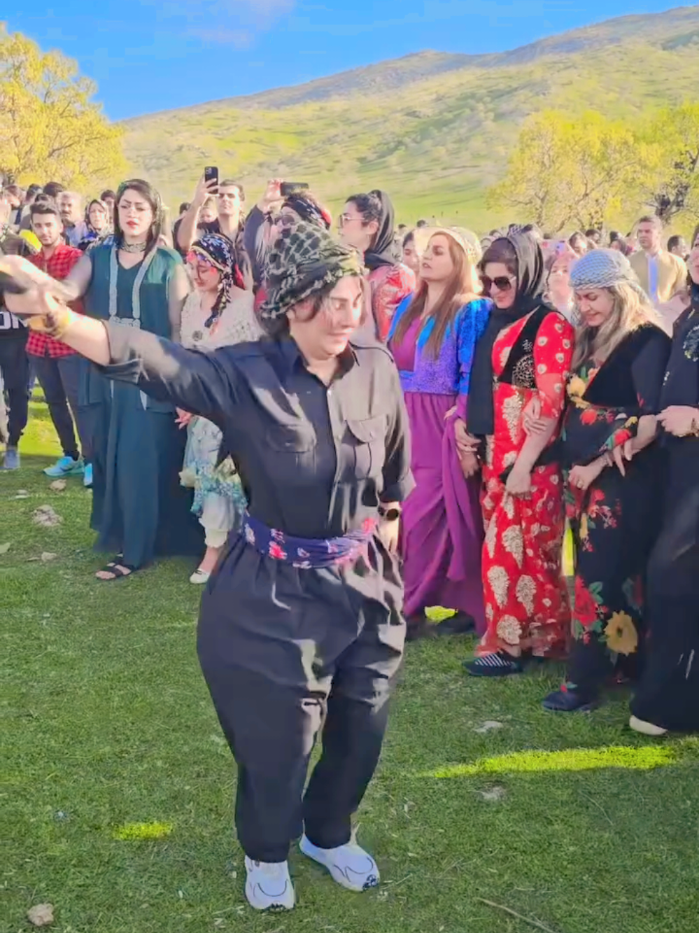 🥰🌸💜 @ᴋᴜʀᴅɪsʜ_ᴅᴀɴᴄᴇ  #kurdishdance #halparke #kurdi #kurdish #kurdishgirl #رۆژهەلات #هەڵپەڕکێ #هەڵپەرکێی_کوردی #کوردستان 
