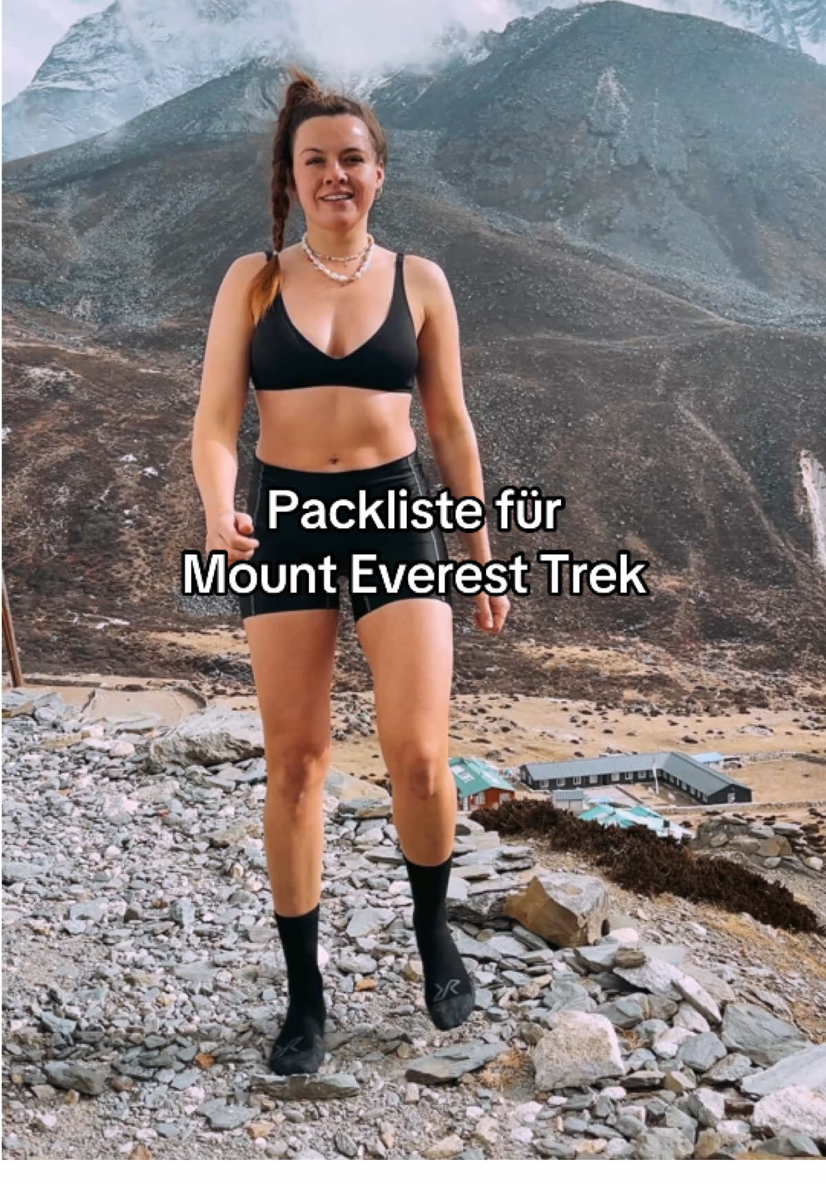 Packliste für Mount Everest Trek https://yve-shop.de/linktree-revolution-race-im-himalaya (Link in meiner Bio) 20% Rabatt mit YVONNE20 bei @RevolutionRace 