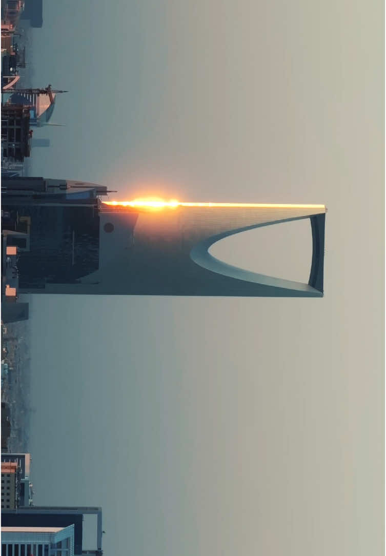 ‏جزء من مشروعنا بالتعاون مع شركة الوجهات العربية للقماولات في المملكة العربية السعودية يتضمن إنتاج أفلام وثائقية عالية الجودة تسلط  الضوء على المشاريع الضخمة ✨ . As part of our collaboration with Al-Wajhat Al-Arabia Contracting Company in Saudi Arabia, our project includes the production of premium-quality documentary films that showcase groundbreaking mega-projects ✨ #مصورين #videography #sony #السعودية #الرياض #معماري #doucumetary #saudiarabia #elshazlypro #videoviral #اكسبلور #explore 